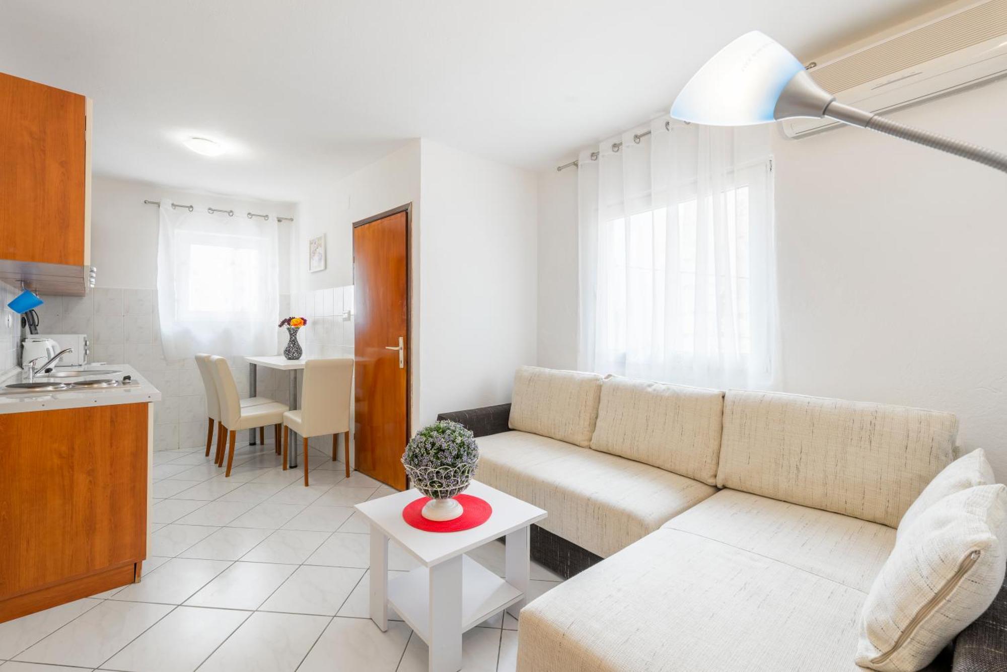 Apartments Roma Baška Voda Екстериор снимка