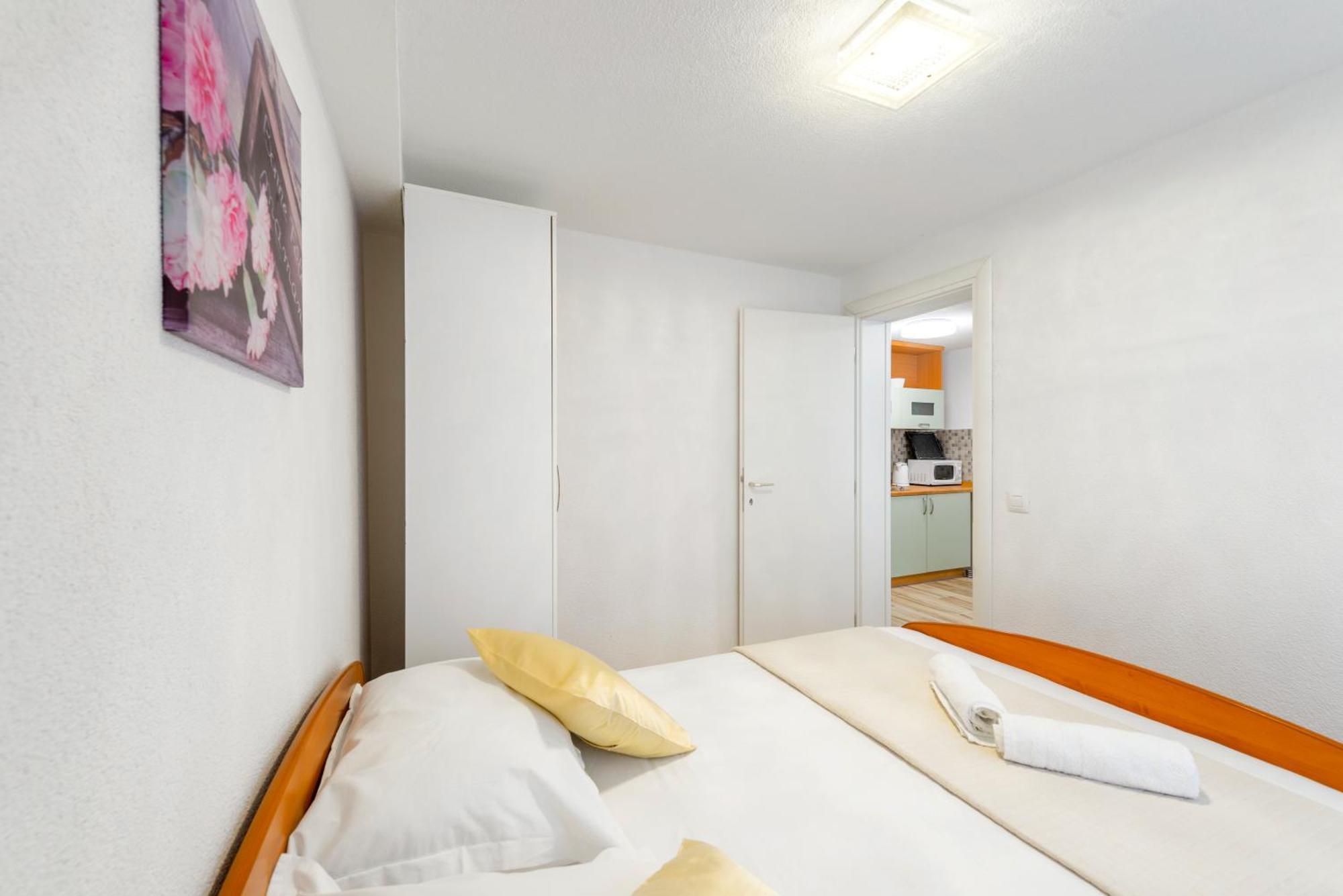 Apartments Roma Baška Voda Екстериор снимка