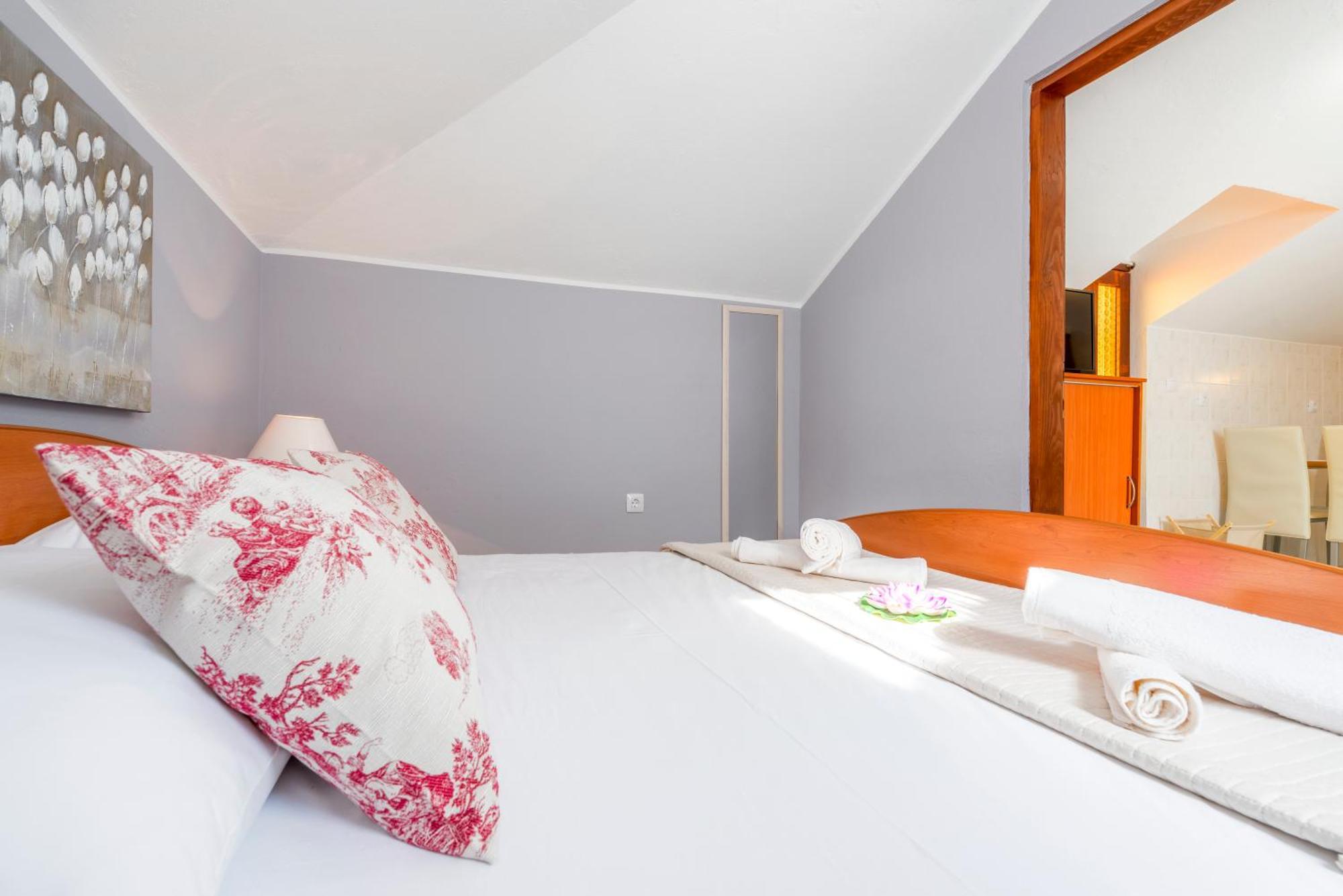 Apartments Roma Baška Voda Екстериор снимка