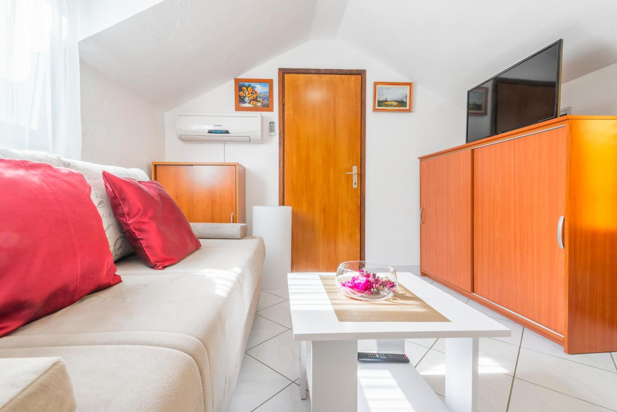 Apartments Roma Baška Voda Екстериор снимка
