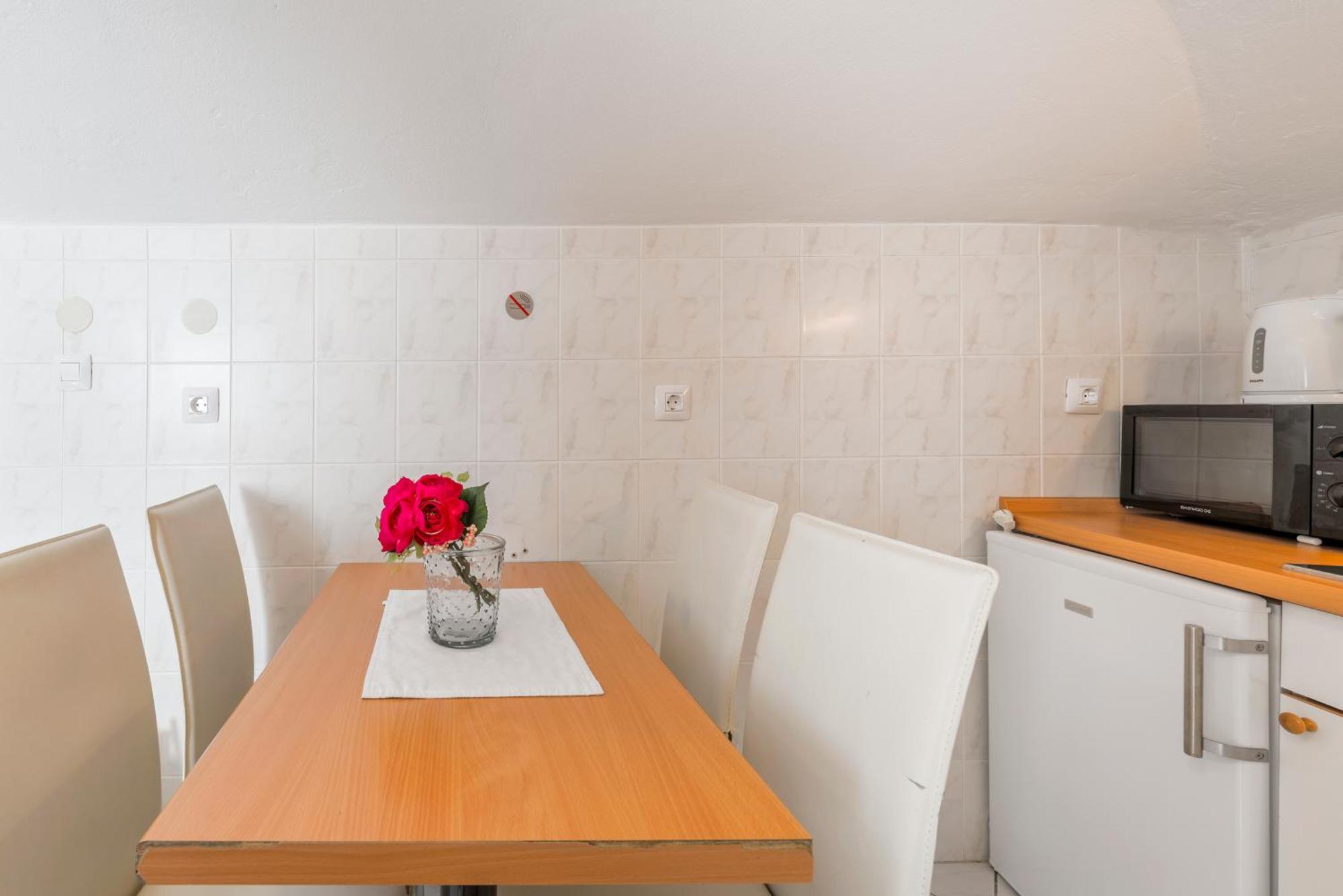 Apartments Roma Baška Voda Екстериор снимка
