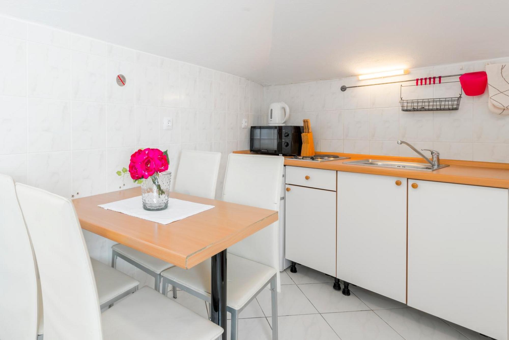 Apartments Roma Baška Voda Екстериор снимка