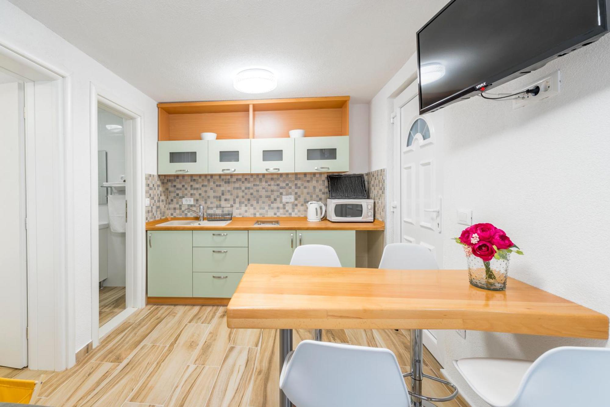 Apartments Roma Baška Voda Екстериор снимка